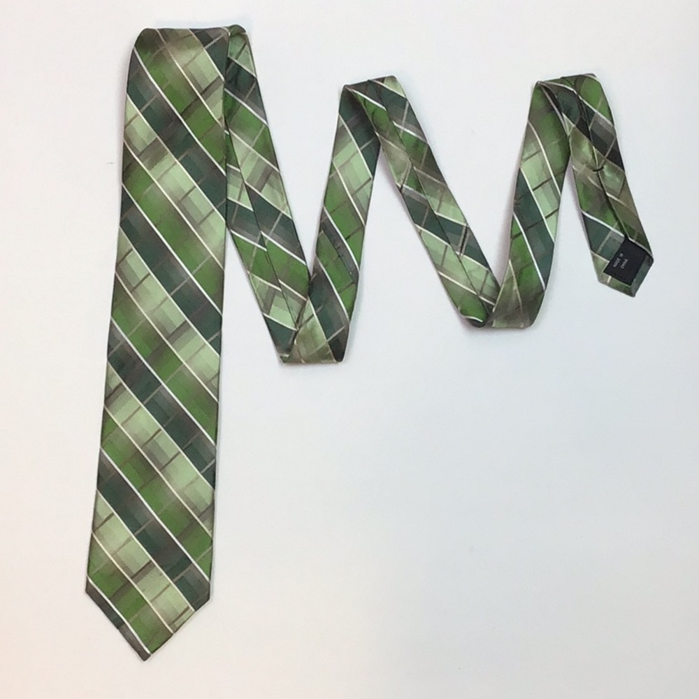 KENNETH COLE REACTION SHIMMER GREEN SILK TIE